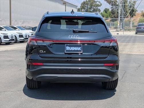 2025 Audi Q4 e-tron Premium 45 quattro