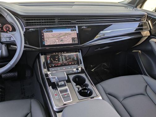 2026 Audi Q7 45 Premium Plus