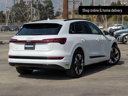 2023 Audi e-tron Premium quattro