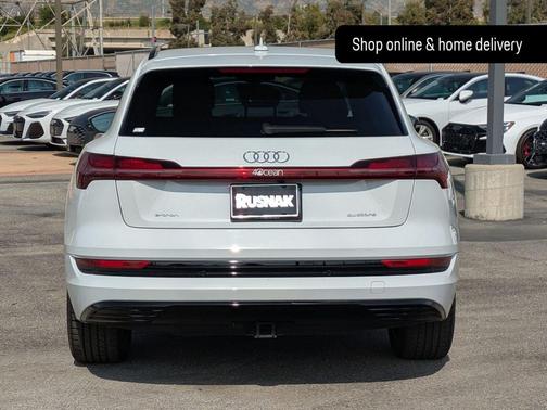 2023 Audi e-tron Premium quattro