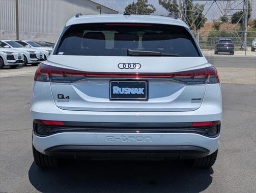 2025 Audi Q4 e-tron Premium Plus 55 quattro