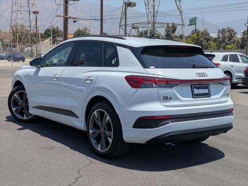 2025 Audi Q4 e-tron Premium Plus 55 quattro