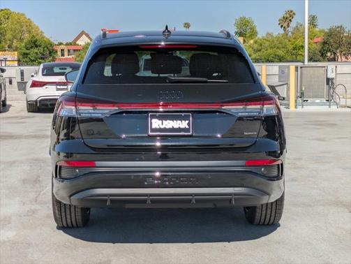 2025 Audi Q4 e-tron Premium Plus 55 quattro