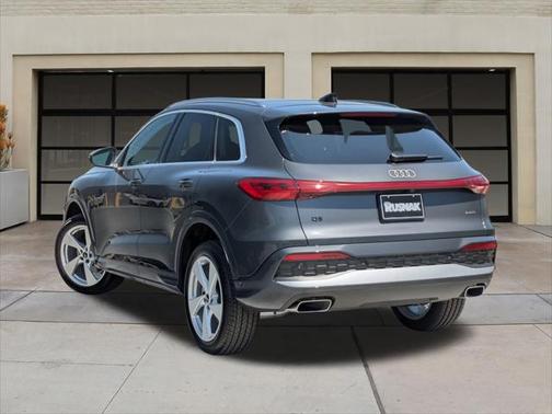 2025 Audi Q5 Premium Plus