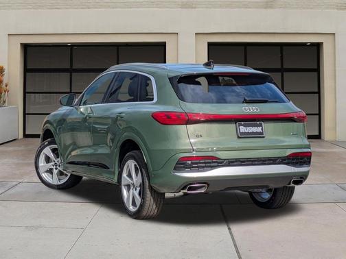 2026 Audi Q5 Premium Plus TFSI quattro S tronic
