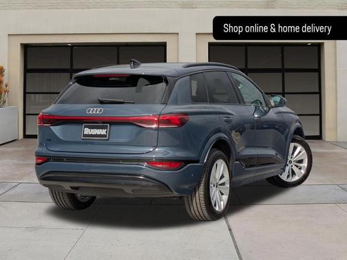 2025 Audi Q6 e-tron Premium