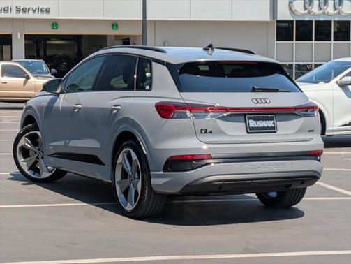 2025 Audi Q4 e-tron Premium Plus 55 quattro