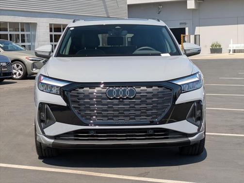 2025 Audi Q4 e-tron Premium Plus 55 quattro
