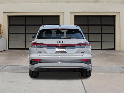 2025 Audi Q4 e-tron Premium Plus 55 quattro