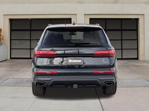 2026 Audi Q7 45 Premium Plus