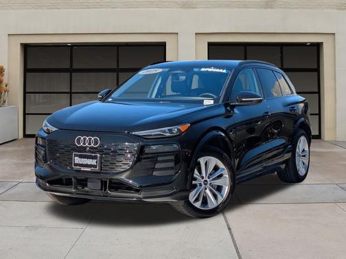 2025 Audi Q6 e-tron Premium