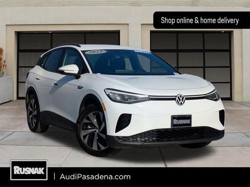 Pure White 2023 Volkswagen ID.4 Pro