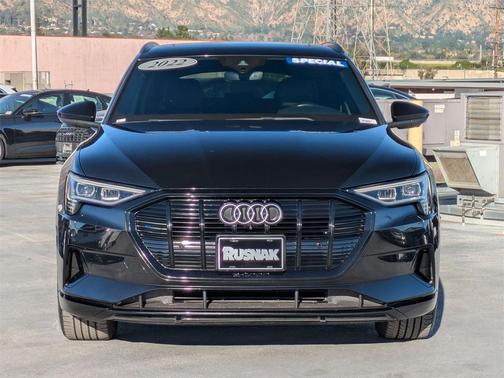 2022 Audi e-tron Premium