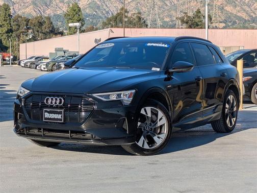 2022 Audi e-tron Premium