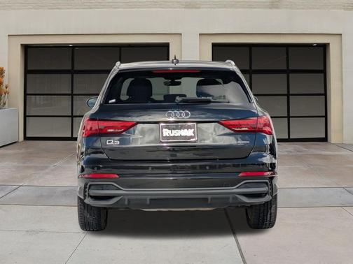 2023 Audi Q3 Premium 45 TFSI S line quattro Tiptronic