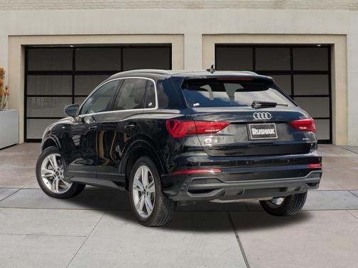 2023 Audi Q3 Premium 45 TFSI S line quattro Tiptronic