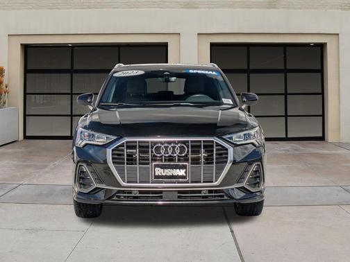 2023 Audi Q3 Premium 45 TFSI S line quattro Tiptronic