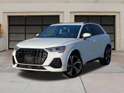 2023 Audi Q3 45 S line Premium Plus