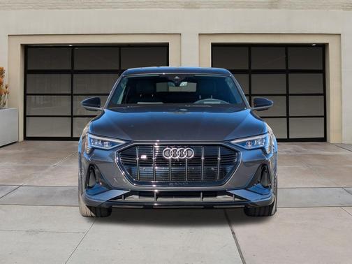 2023 Audi e-tron S Sportback Prestige quattro