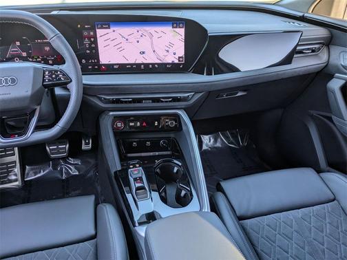 2025 Audi SQ5 3.0T Premium Plus