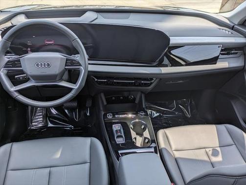 2025 Audi Q6 e-tron Premium Plus quattro