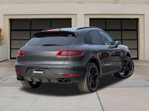 2018 Porsche Macan Base