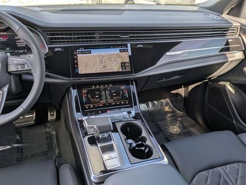 Mythos Black Metallic 2026 Audi SQ8 4.0T Premium Plus