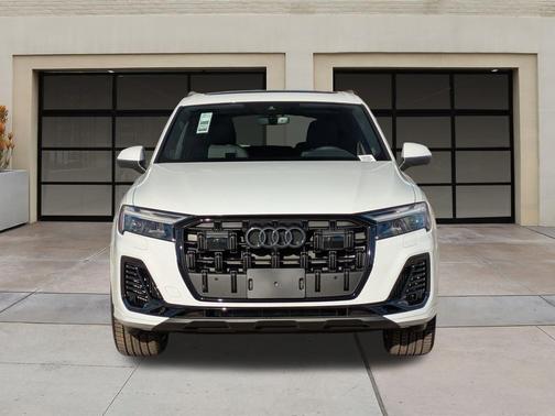 2026 Audi Q7 55 Premium Plus