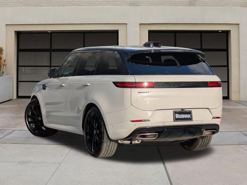 2025 Land Rover Range Rover Sport SE