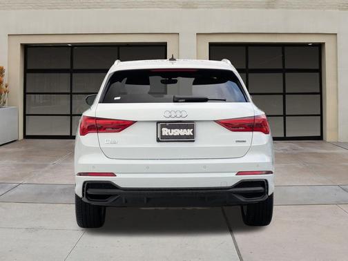 2023 Audi Q3 Premium 45 TFSI S line quattro Tiptronic