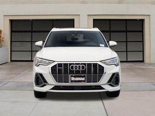 2023 Audi Q3 Premium 45 TFSI S line quattro Tiptronic