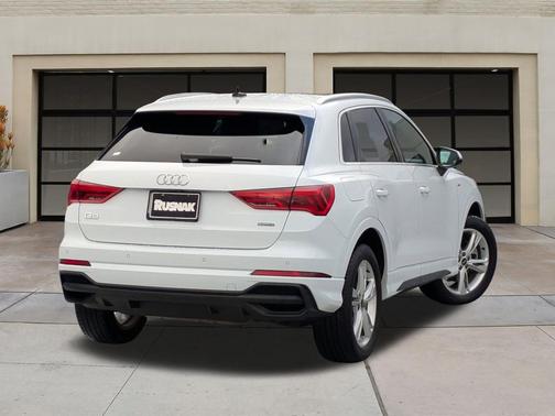 2023 Audi Q3 Premium 45 TFSI S line quattro Tiptronic