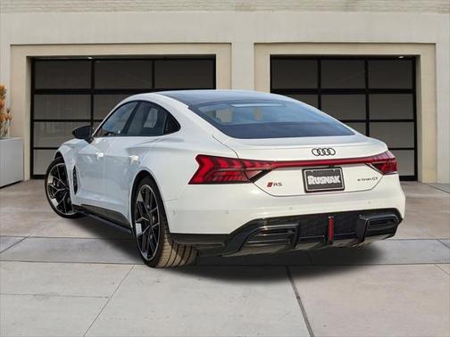 2025 Audi RS e-tron GT performance