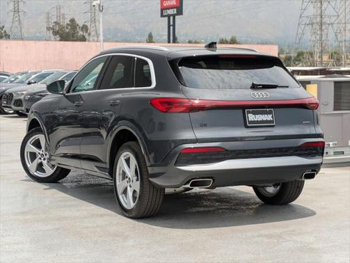 2025 Audi Q5 Premium Plus