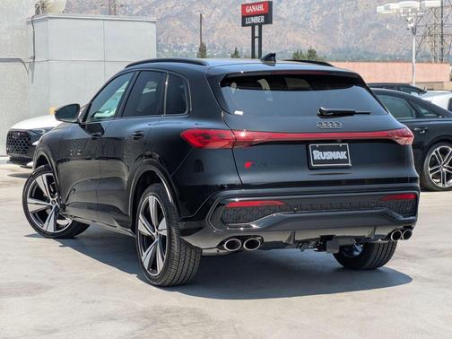 Mythos Black Metallic 2026 Audi SQ5 3.0T Premium Plus