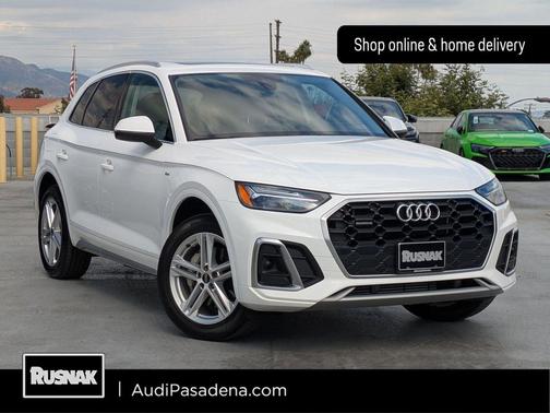 Ibis White 2023 Audi Q5 55 S line Premium