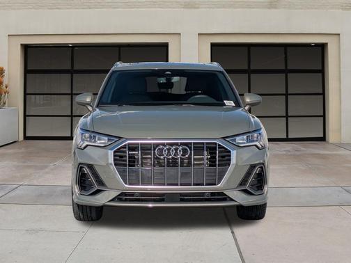 2024 Audi Q3 Premium 45 TFSI S line quattro Tiptronic