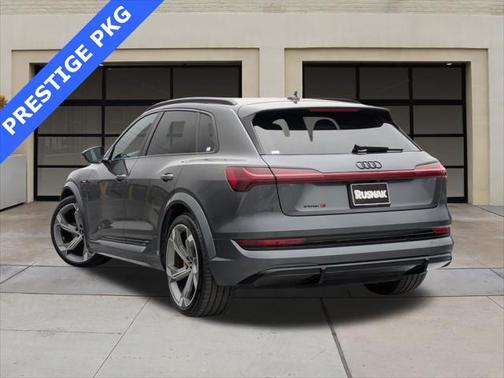 2023 Audi e-tron S Prestige quattro