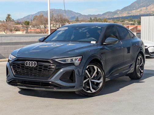 2024 Audi Q8 e-tron Premium Plus