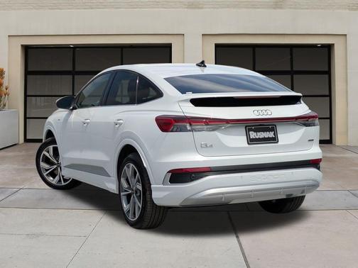 2025 Audi Q4 e-tron Sportback Premium 55 quattro