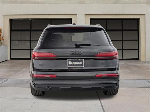 2022 Audi Q7 55 Prestige