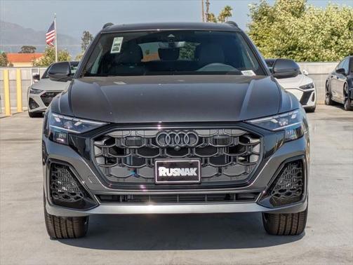 2025 Audi Q8 55 Premium Plus
