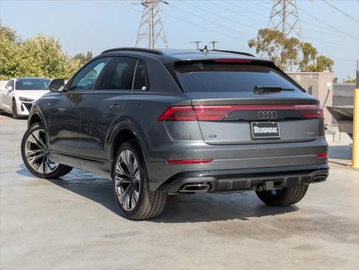 2025 Audi Q8 55 Premium Plus