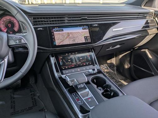 2025 Audi Q8 55 Premium Plus