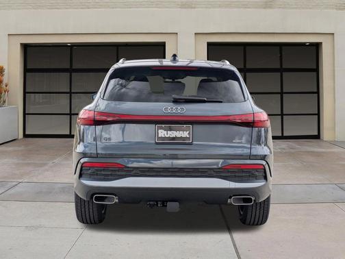Tambora Gray Metallic 2026 Audi Q5 Premium Plus TFSI quattro S tronic