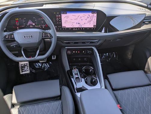 2025 Audi SQ5 3.0T Premium Plus
