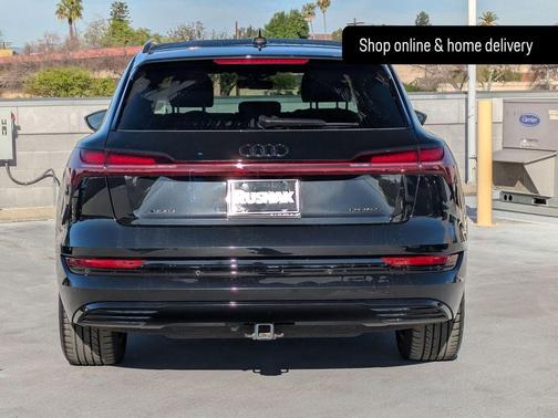 2023 Audi e-tron Premium quattro