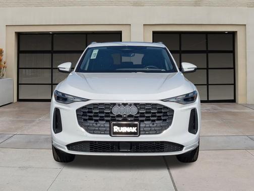 2025 Audi Q5 Premium