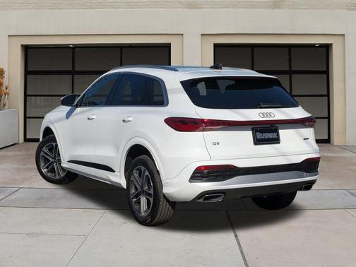 2025 Audi Q5 Premium