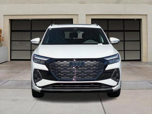 2025 Audi Q4 e-tron Premium 55 quattro